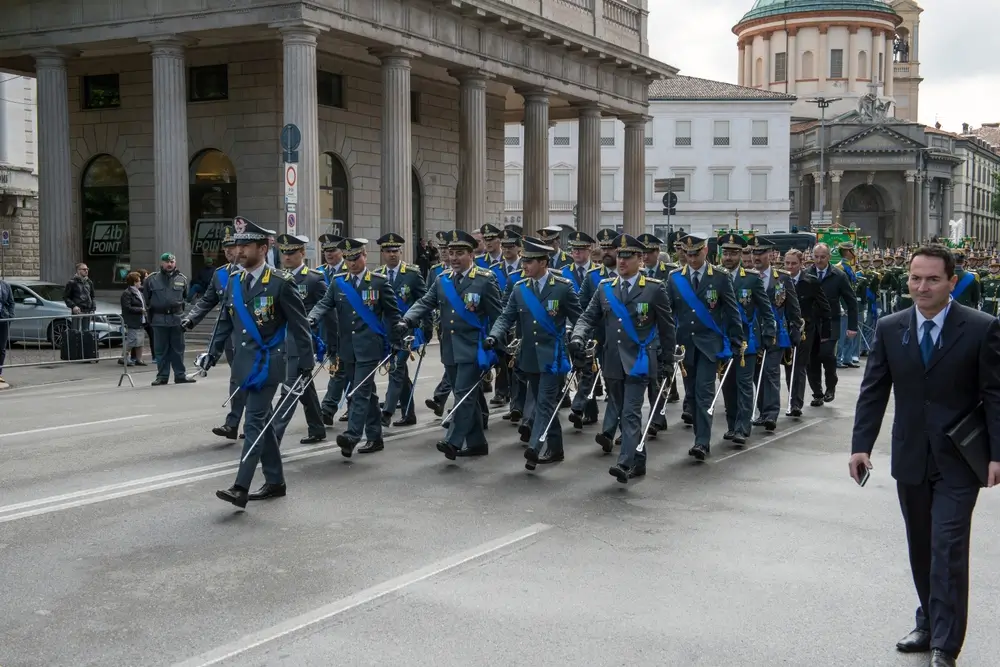 Maresciallo Guardia di Finanza concorso 2026: guida al 98° corso